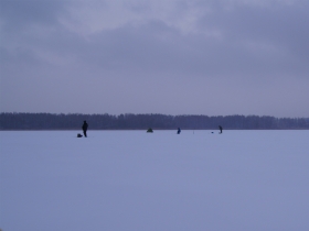 Первый выход на лед и открытие зимнего сезона рыбалки 2014.
