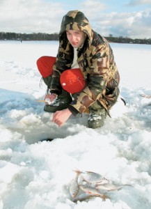 Успех поплавочной ловли со льда
